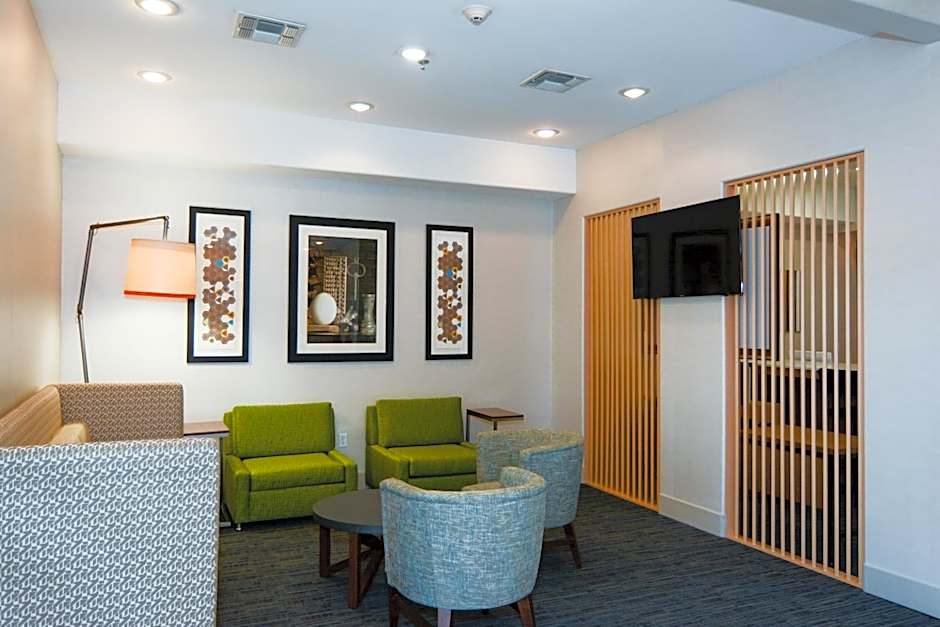 Holiday Inn Express Hotel & Suites New Boston By IHG