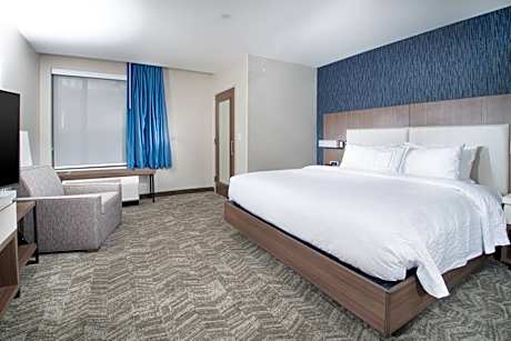 Larger Suite, 1 King, Sofa bed, Whirlpool