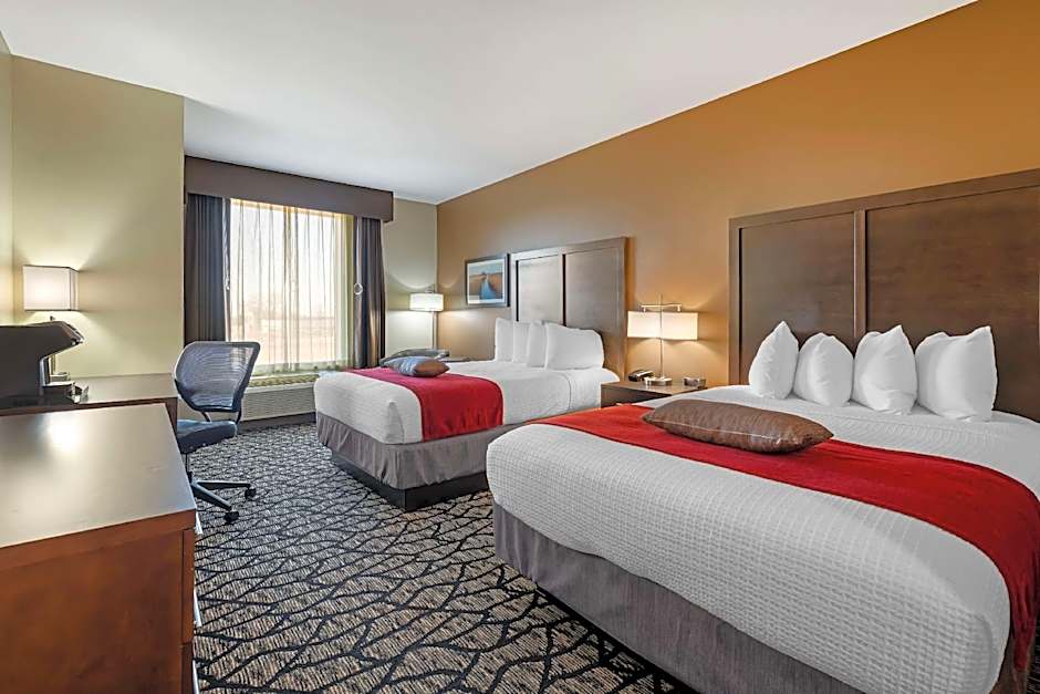 Best Western Plus Lakeview Hotel