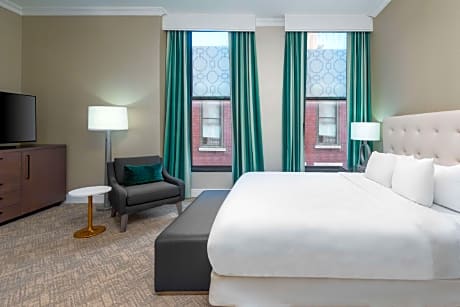 1 King Executive Suite