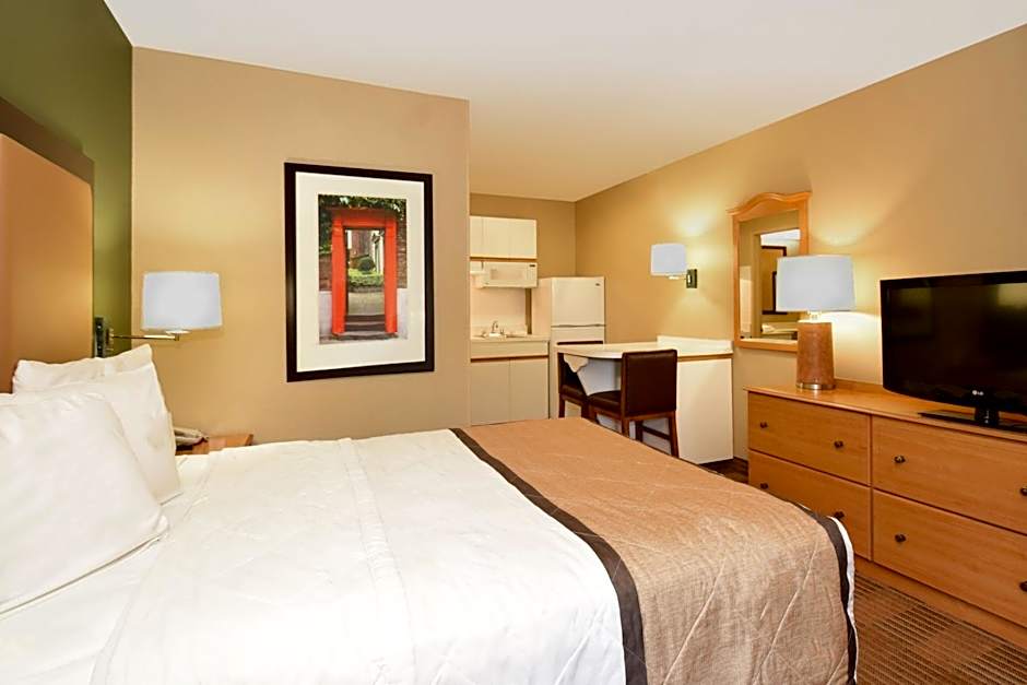 Extended Stay America Select Suites - Tampa - Brandon