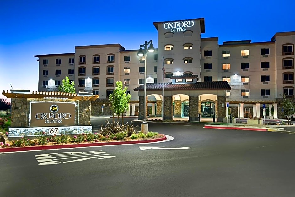 Oxford Suites Sonoma - Rohnert Park