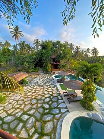 Gading Tree House