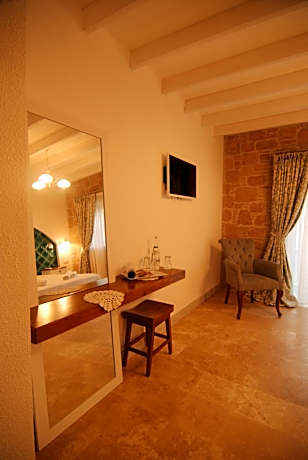 Deluxe Room with Private Garden