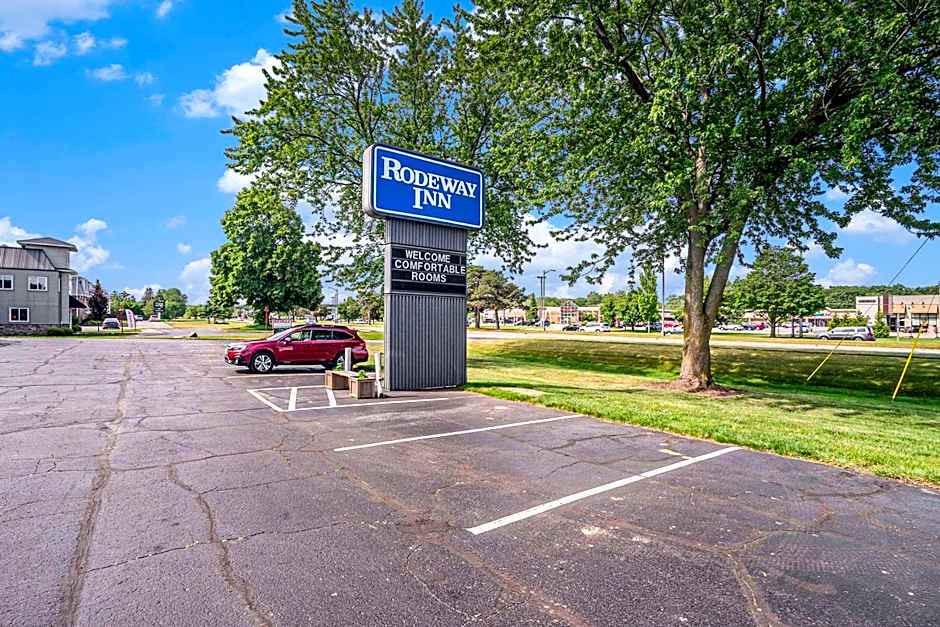 Rodeway Inn Grand Haven
