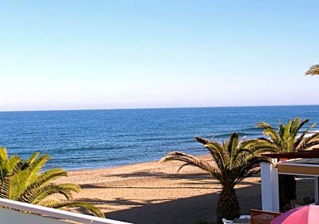 Double or Twin Room with Side Sea View