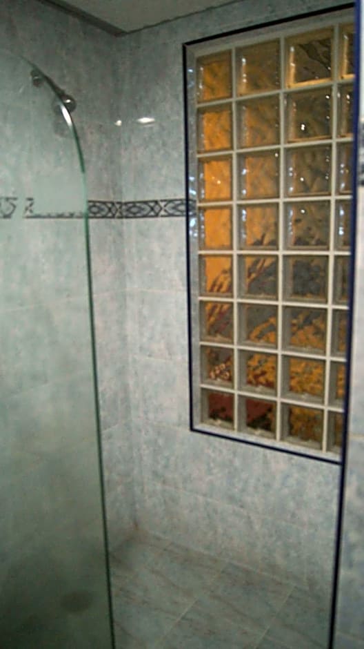 Hotel Muy
