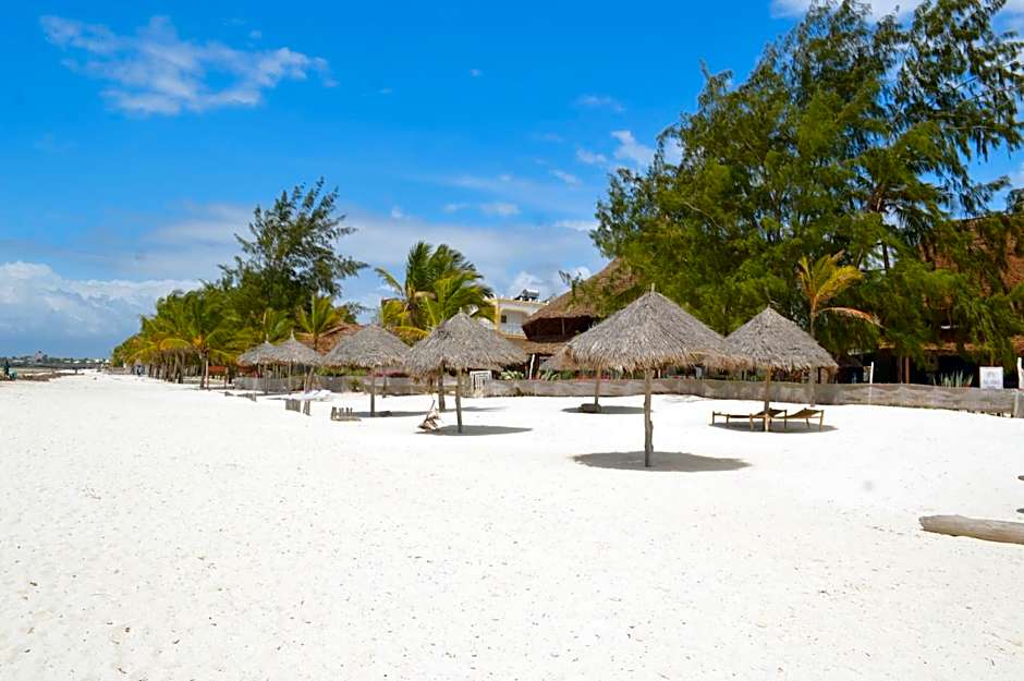 Pole Pole Beach House