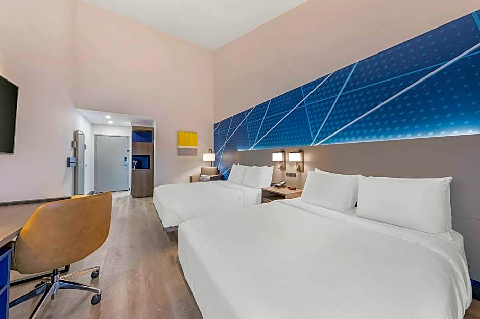 Comfort Inn & Suites Irvine Spectrum