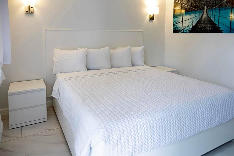 Palm Breeze Hotel