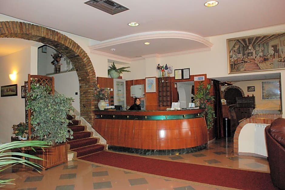 Hotel Ristorante Farese