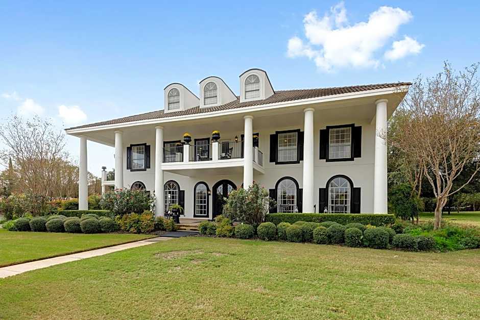 The Plantation House Boutique Inn