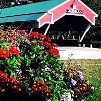 Covered Bridge River View Lodge