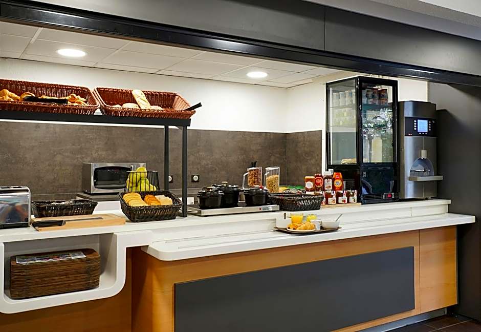 B&B HOTEL Marseille Parc Chanot