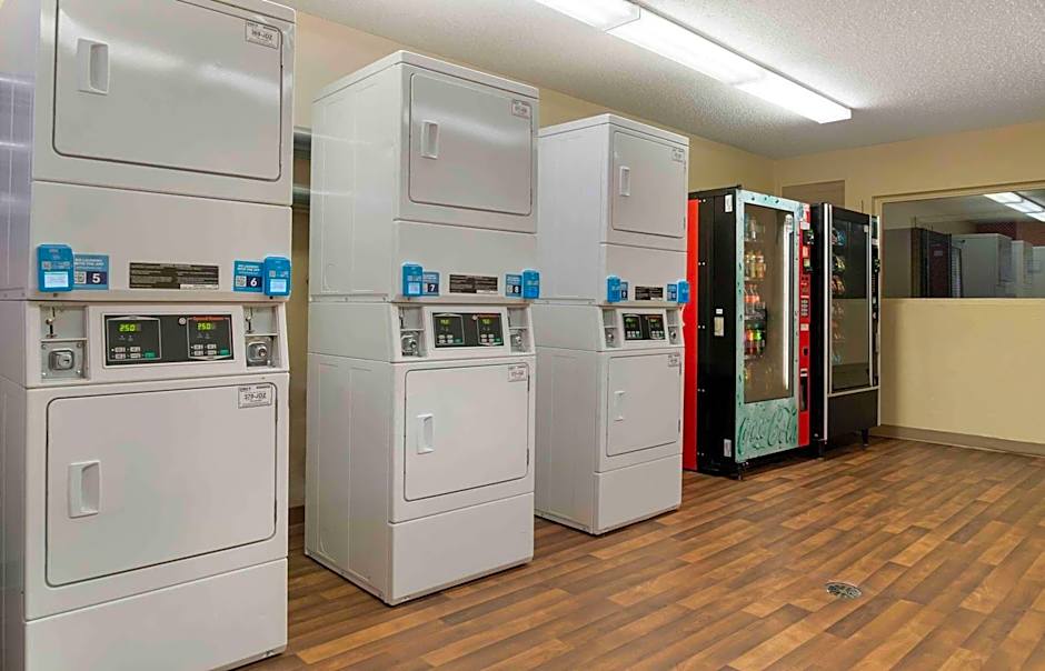 Extended Stay America Suites - Detroit - Madison Heights