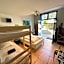 Cassis Hostel