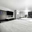 Days Inn & Suites by Wyndham Texas City - Galveston Area