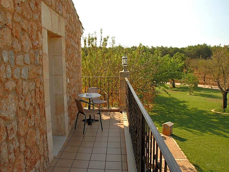 Es Quatre Cantons Hotel