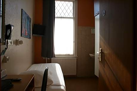 Budget Single Room