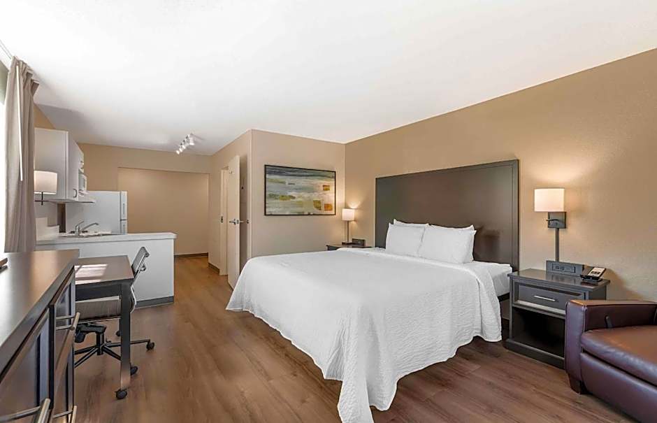 Extended Stay America Suites - St. Petersburg - Clearwater - Executive Dr.