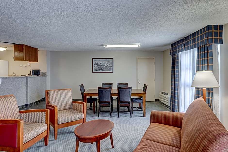Riverside Hotel