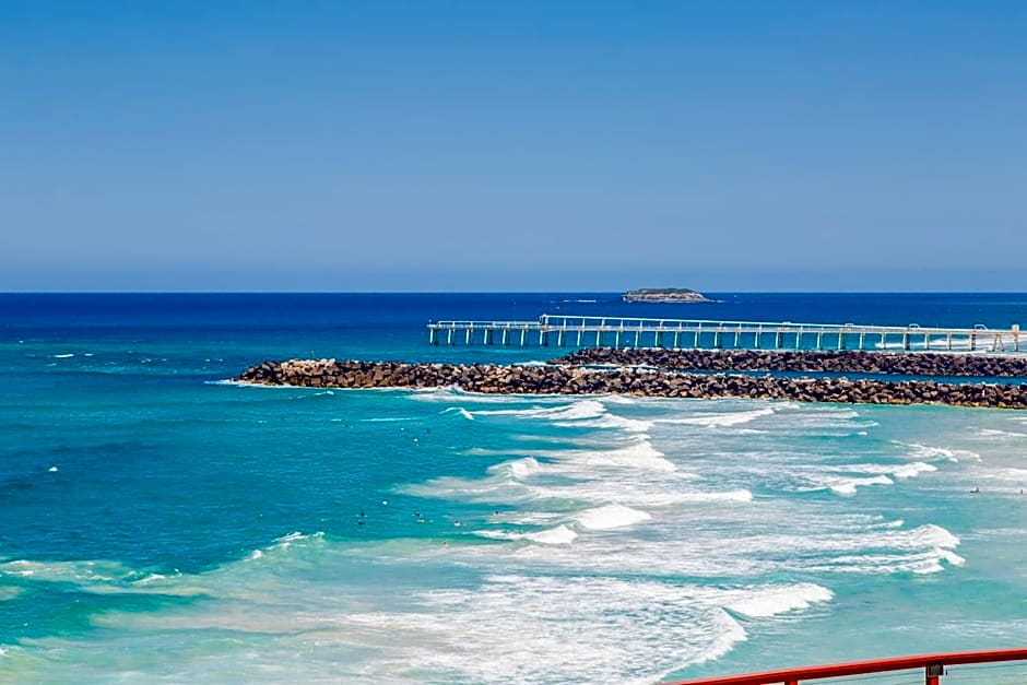Columbia Beachfront Apartments on Rainbow Bay