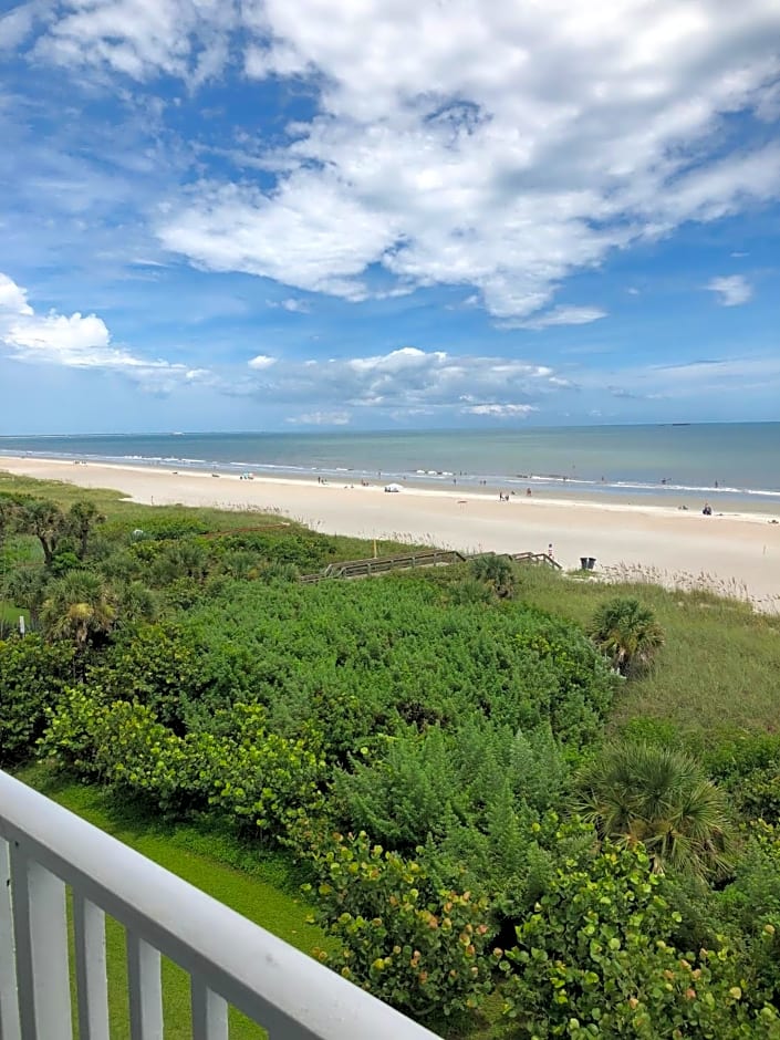 Best Western Cocoa Beach Hotel & Suites