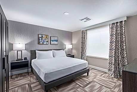 Presidential King Suite with Sofa Bed