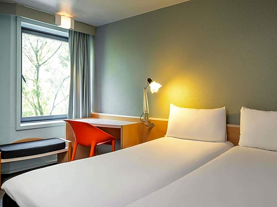 Ibis Paris La Villette Cite Des Sciences 19Eme