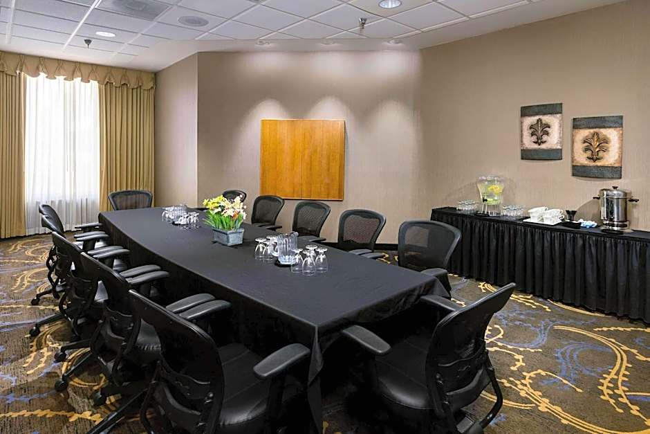 Radisson Hotel Bismarck