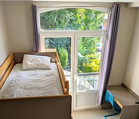 Family Room (5 Adults)