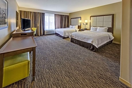 1 King Mobility/Hearing Access W/Tub Nonsmok