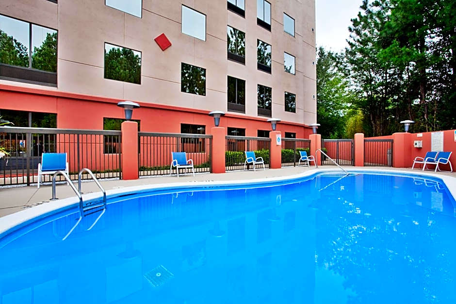 Holiday Inn Express Hotel & Suites Lawrenceville By IHG