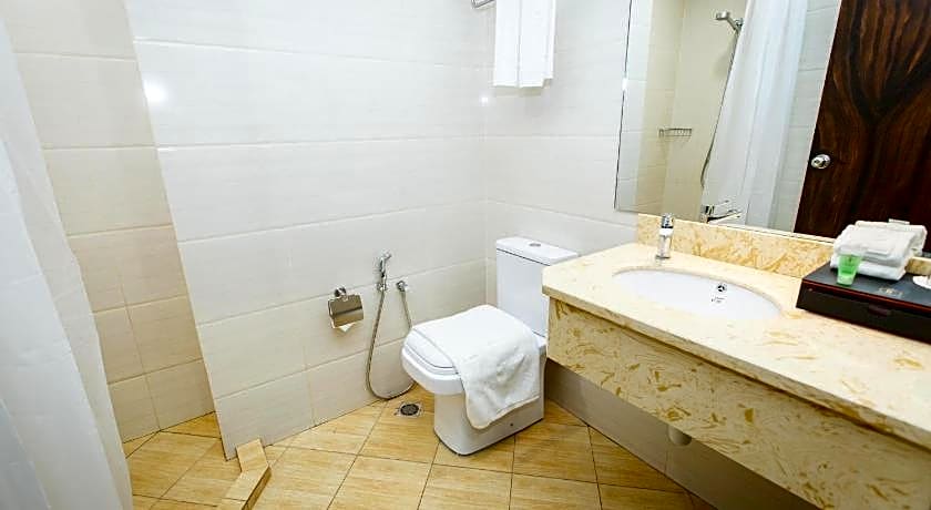 Lintas Platinum Hotel
