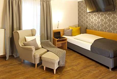 Single Room with Kitchenette