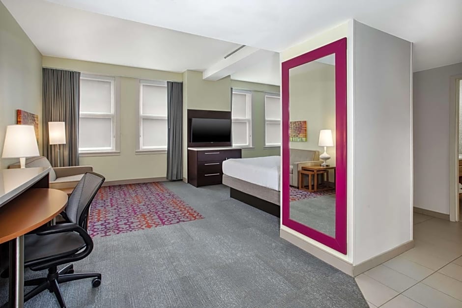 Home2 Suites by Hilton San Antonio Downtown - Riverwalk, TX