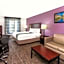 La Quinta Inn & Suites by Wyndham Rome