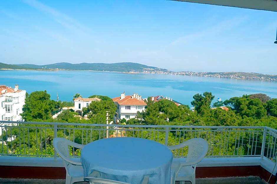 Photo 1 of 50 of Tunc Hotel