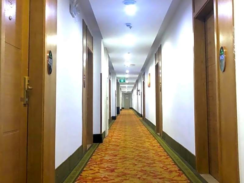 GreenTree Inn Jiangsu Changshu Longying Plaza Expr
