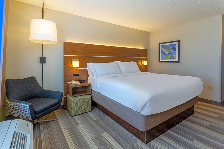 Holiday Inn Express & Suites Vandalia By IHG