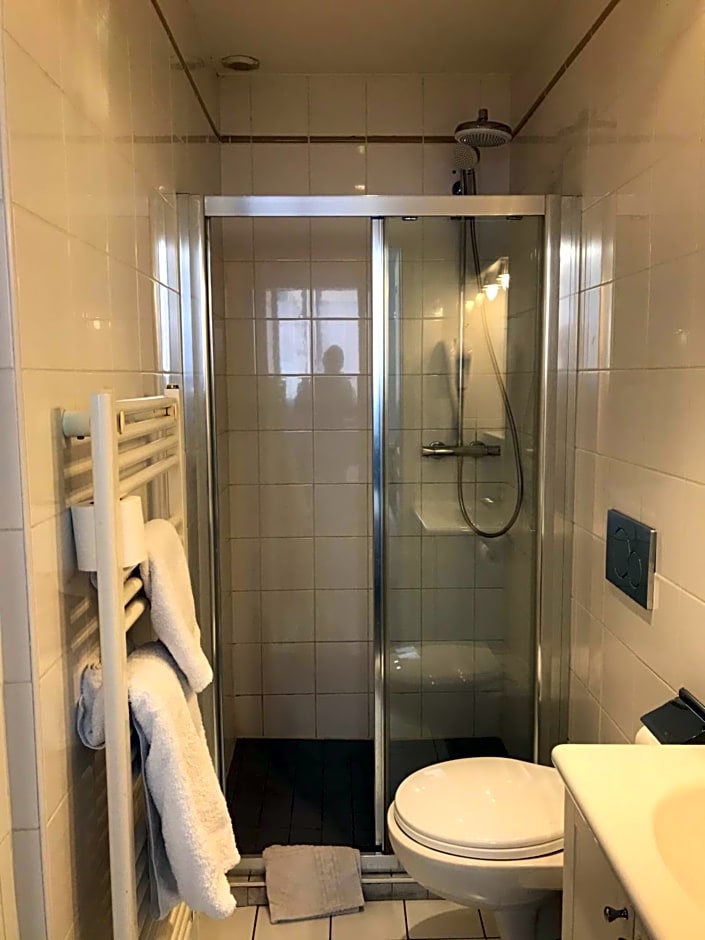 Lyo Hotel