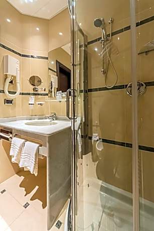 Single Room with French Bed