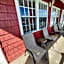 The Burgundy Inn Hotel and Apartments