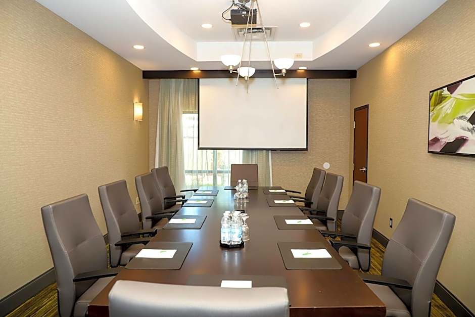 Courtyard by Marriott Toronto Brampton