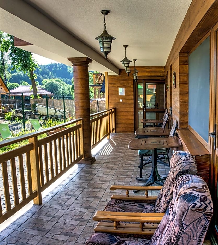 Domki i Pokoje u Borsa