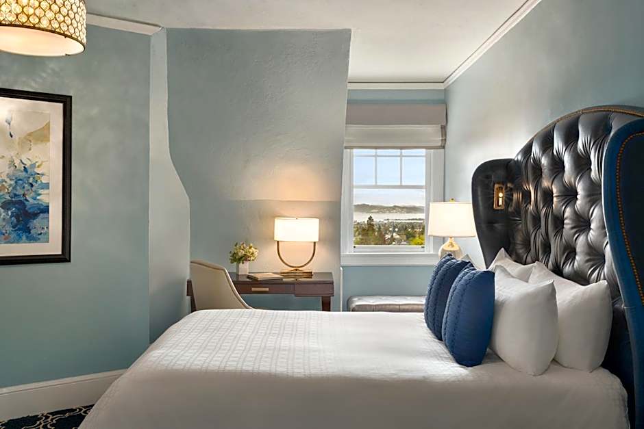 Claremont Resort & Club