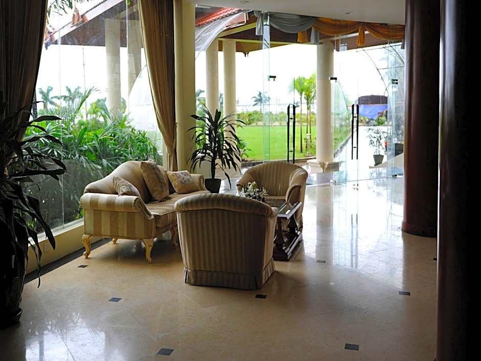 Mawlamyine Strand Hotel