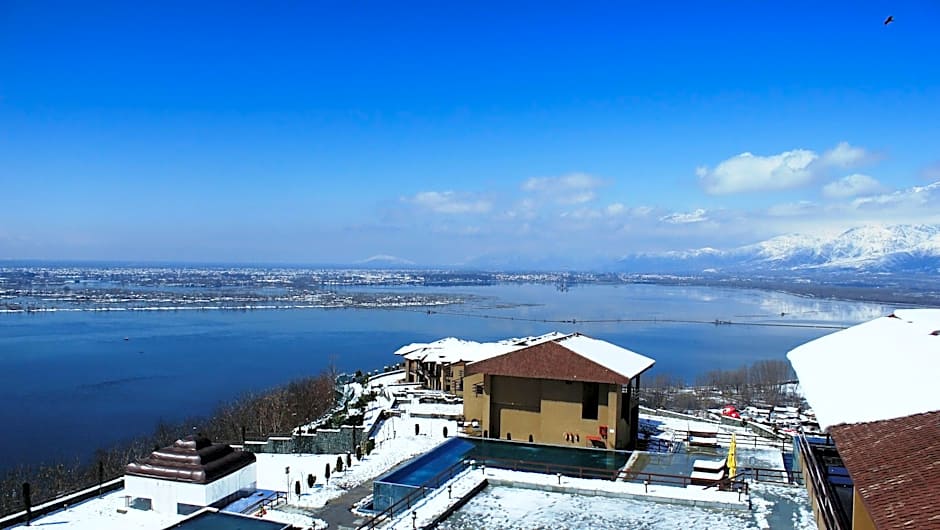 Taj Dal View, Srinagar