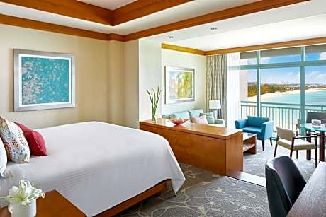 Lapis Club Ocean Suite - 1 King Bed