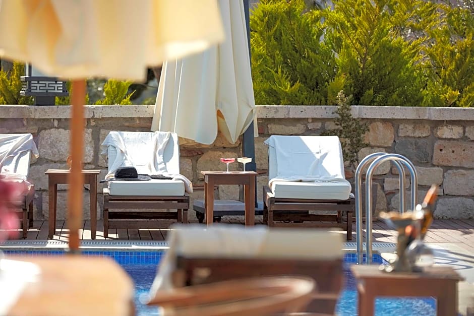 AlaBora Hotel
